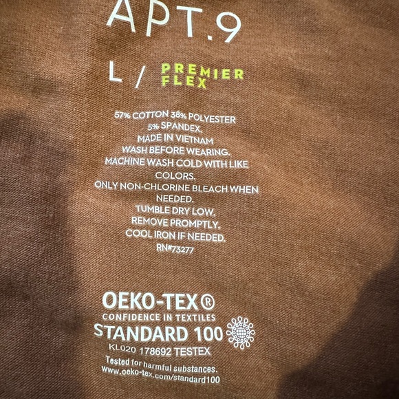 Men's Apt. 9 Premier Flex Short Sleeve V-Neck Tee - Picture 4 of 4